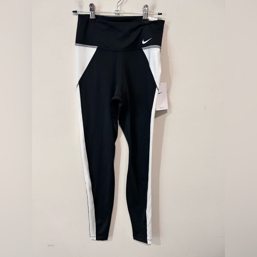 Nike leggings